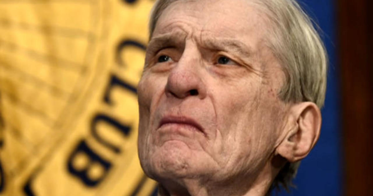 Longtime Virginia Senator John Warner dies at 94 - CBS News