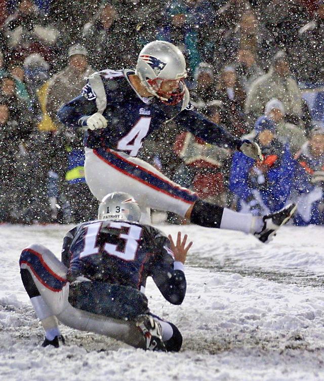 Why Adam Vinatieri's Snow Kick - Not The Tuck Rule - Was The Patriots' True  Turning Point - CBS Boston