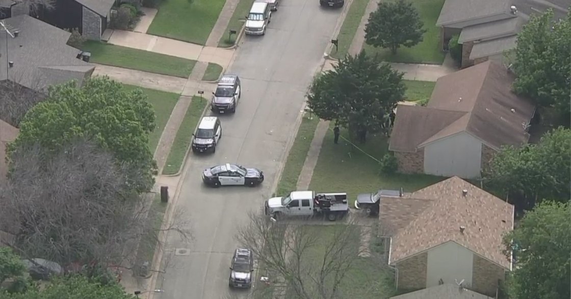 2 Juveniles Injured In Shooting In Fort Worth Neighborhood - CBS Texas