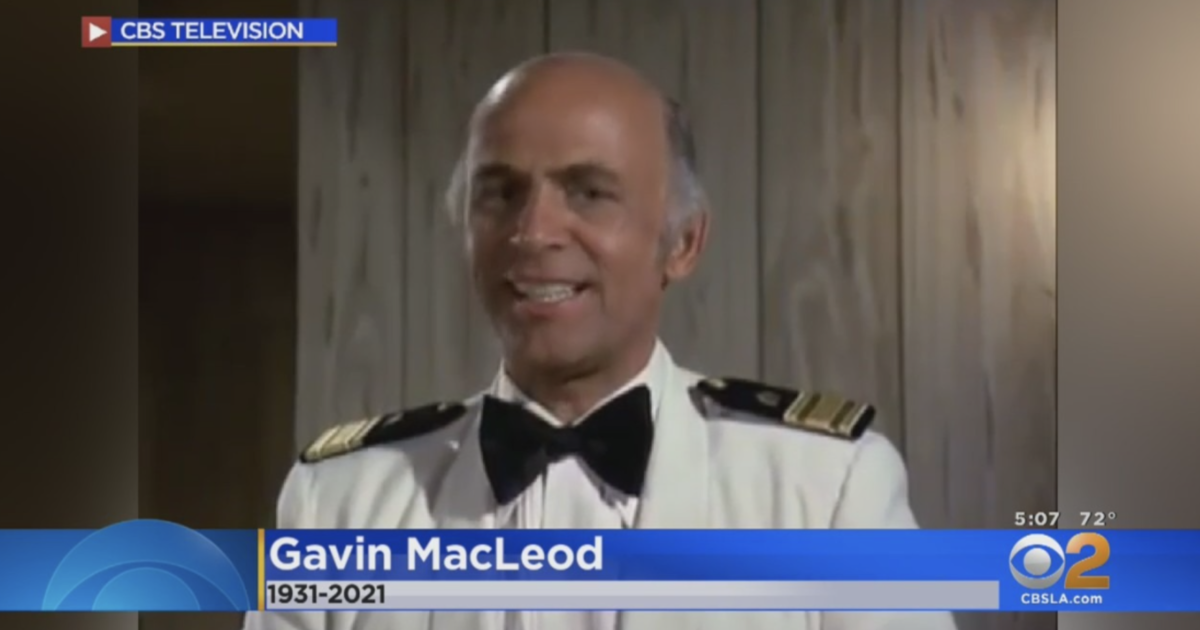 Actor Gavin Macleod The Love Boat Captain Dies At The Age Of 90 Cbs Los Angeles