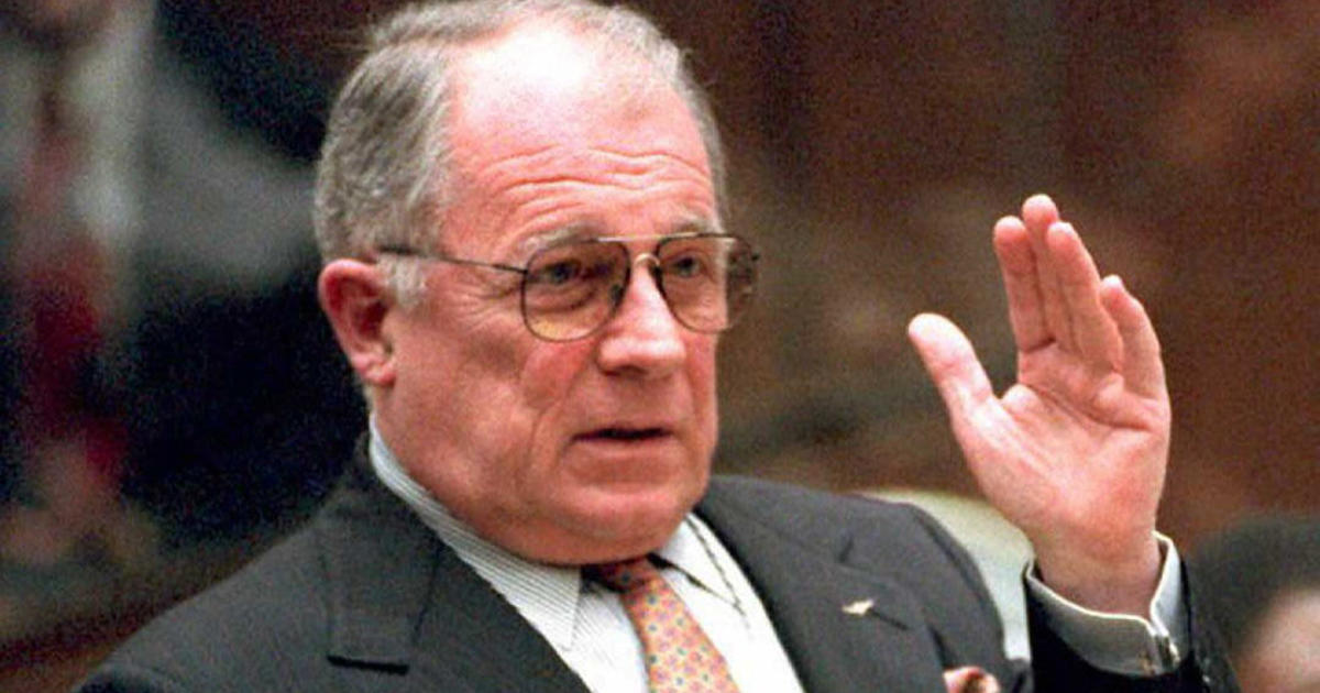 F. Lee Bailey, High-Profile Lawyer To Boston Strangler And OJ Simpson, Dies  At 87 - CBS Boston