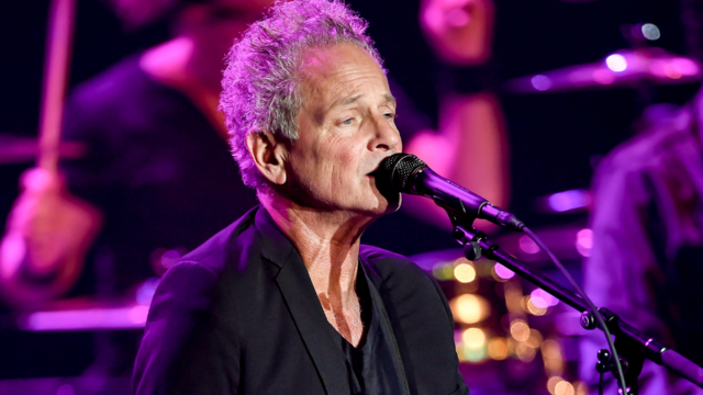 lindsey-buckingham.png 