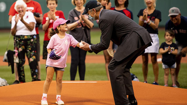 Pete Frates's daughter throws out first pitch at Fenway Park during Lou  Gehrig Day celebration - The Boston Globe