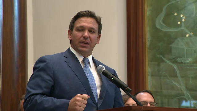 Gov-DeSantis-Press-Conference-in-Surfside-6-14-2021_1.jpg 