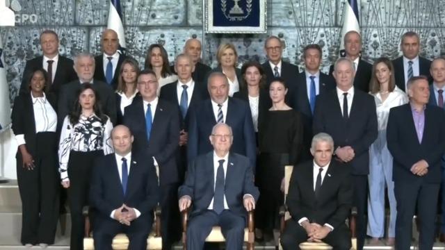 cbsn-fusion-new-israeli-government-takes-power-ending-benjamin-netanyahus-12-year-run-as-prime-minister-thumbnail-734728-640x360.jpg 