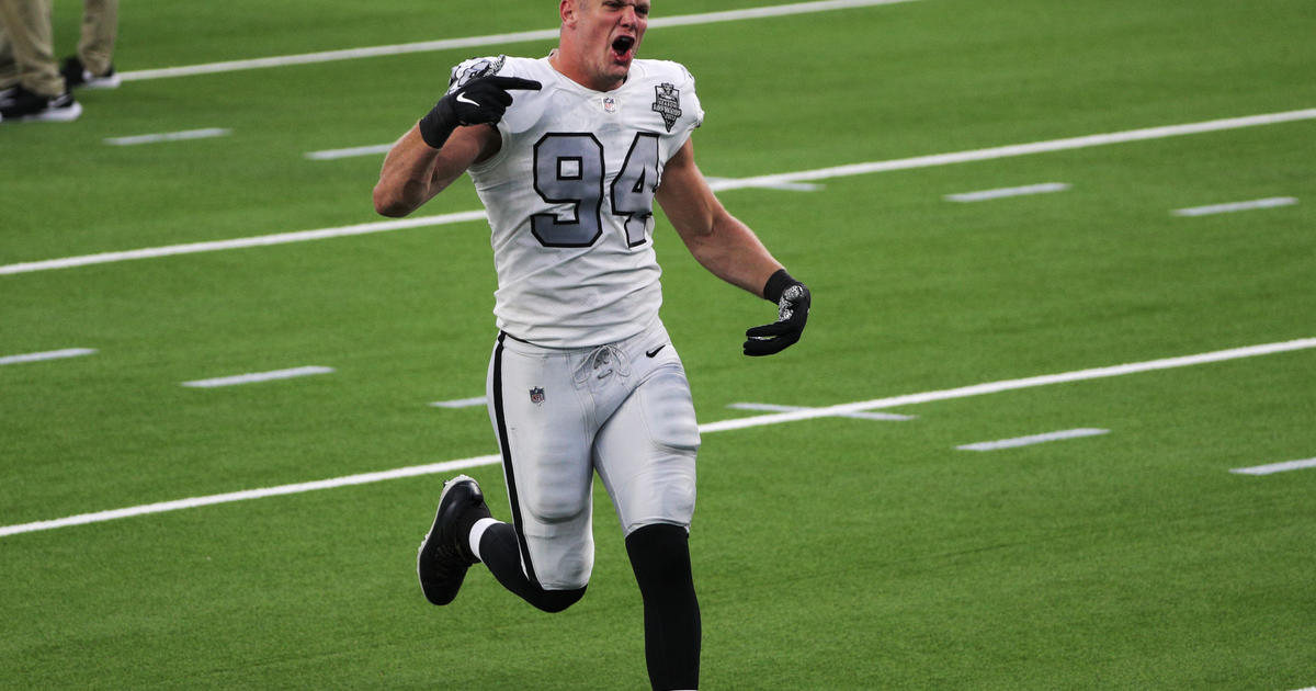 Former Nittany Lion Carl Nassib becomes first openly gay active