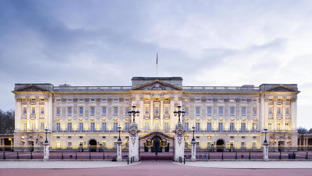 Buckingham Palace at dusk 