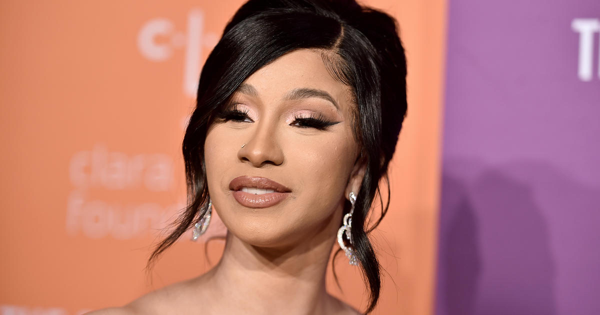 Cardi B donates $100,000 to her former Bronx middle school during a surprise visit