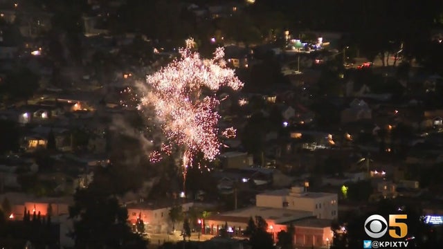 oakland-fireworks.jpg 
