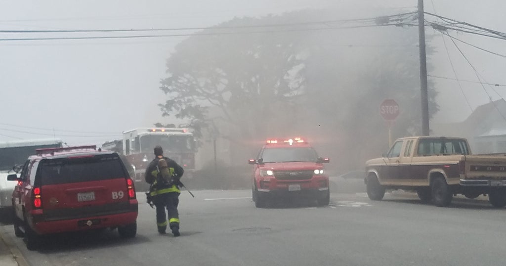 San Francisco Firefighters Knock Down 2Alarm House Fire in Ingleside