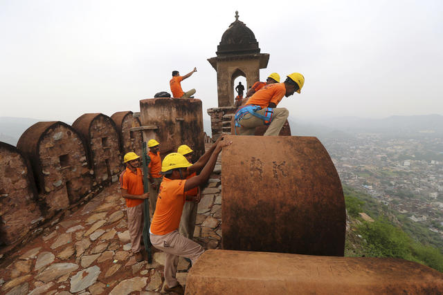 Lightning strikes kill 76 people in India; some victims were taking selfies  - CBS News