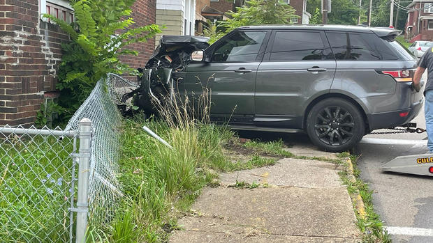 car-into-home-wilkinsburg 