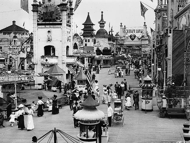 luna-park-at-coney-island-c1910-loc.jpg 