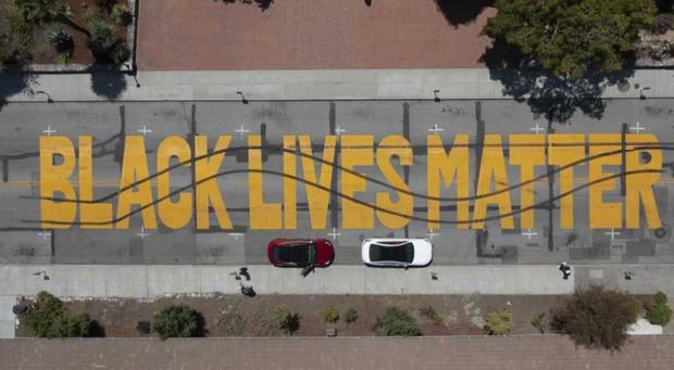vandalized black lives matter mural santa cruz police 