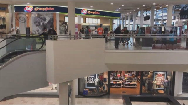 2 YEAR OLD CRITICAL AURORA MALL 10VO.transfer_frame_92