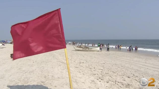 jones-beach-red-flag.jpg 