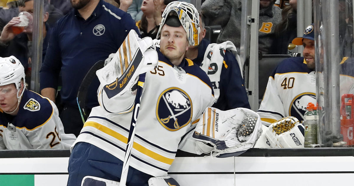 Linus Ullmark Signs with the Boston Bruins - The Hockey News