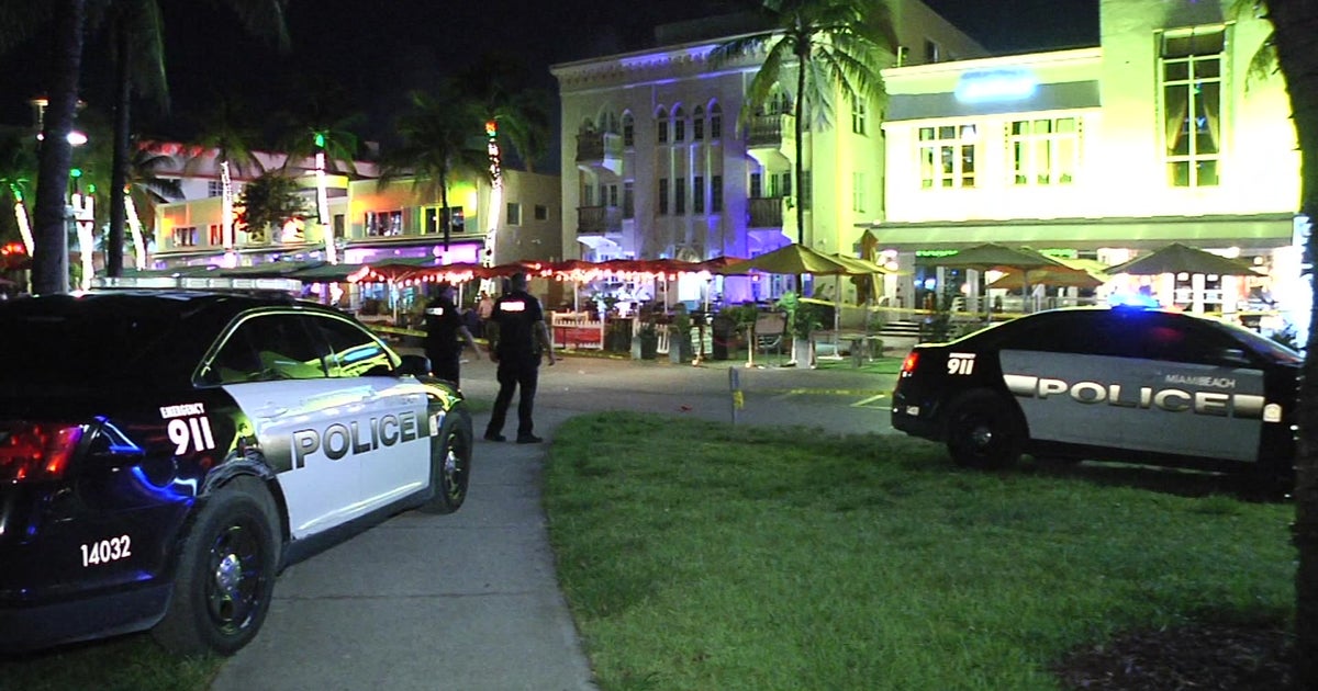 2 Hospitalized After Double Stabbing In Miami Beach - CBS Miami