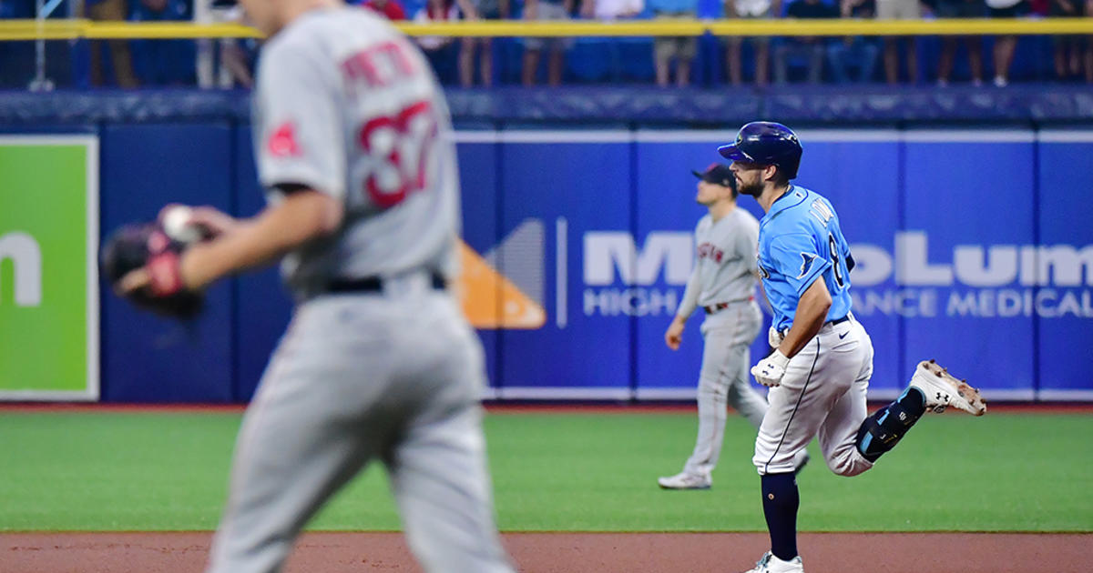 Rays score five in 7th, beat Boston 5-4 for four-game sweep