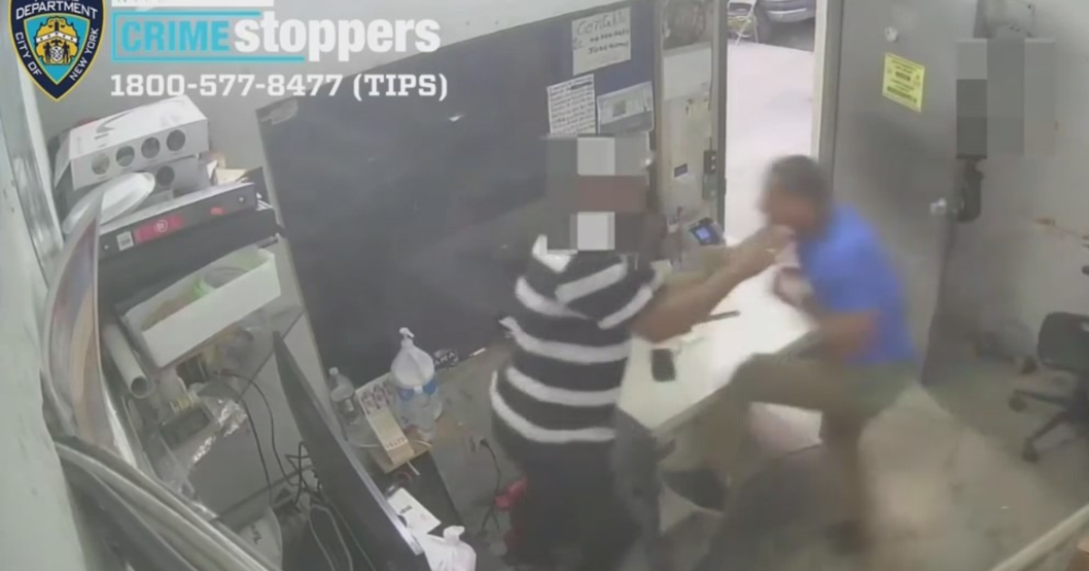 Caught On Video: Man Barges Into Bronx Office, Punches Worker In ...