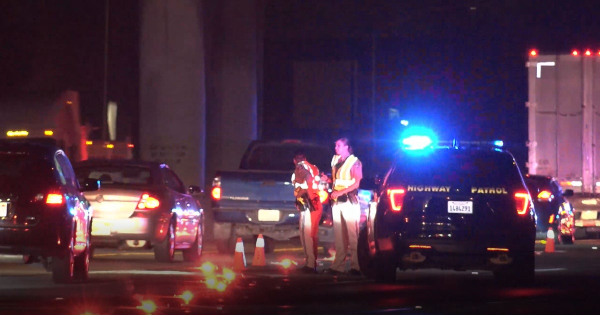 Pedestrian Fatally Struck On Highway 101 In San Jose - CBS San Francisco