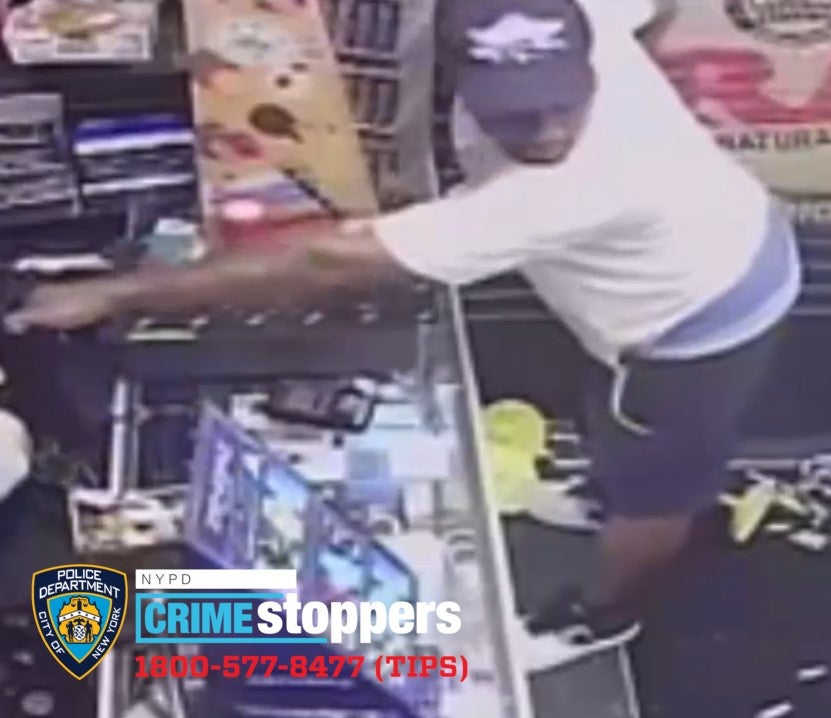 Caught On Camera: Man Robs Bronx Business At Gunpoint - CBS New York