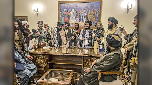 afghan-palace-taliban.jpg 