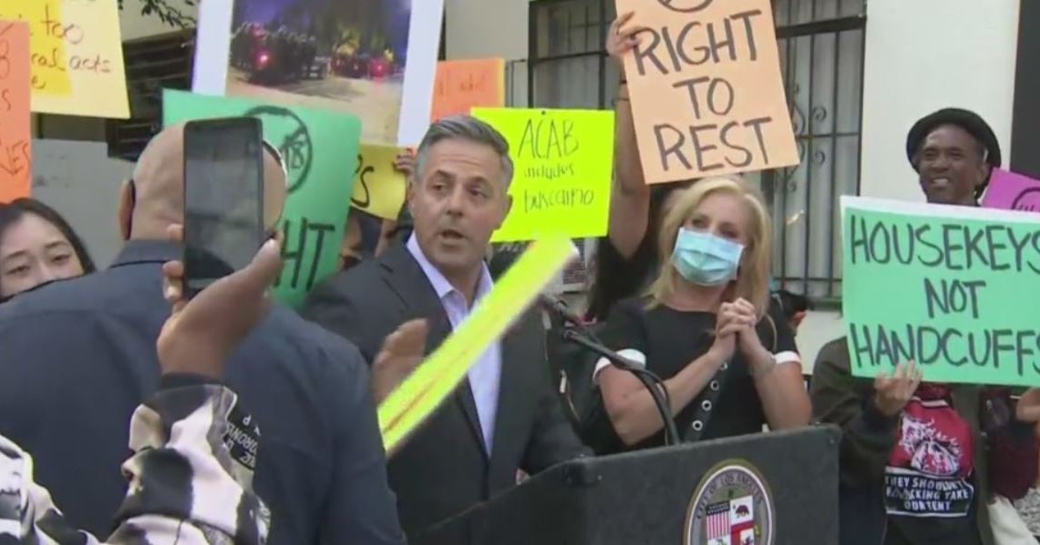 LA Councilman Proposes Ban On Homeless Encampments Near Schools - CBS ...