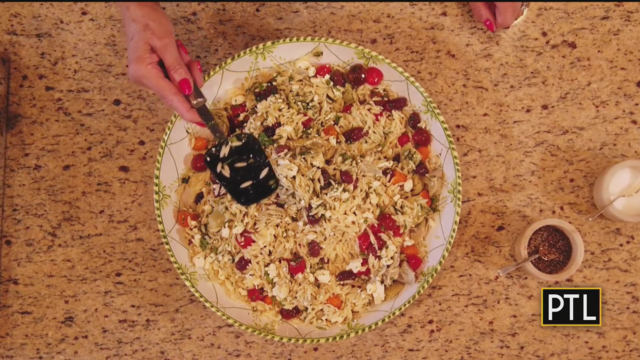 greek-orzo-salad.png 