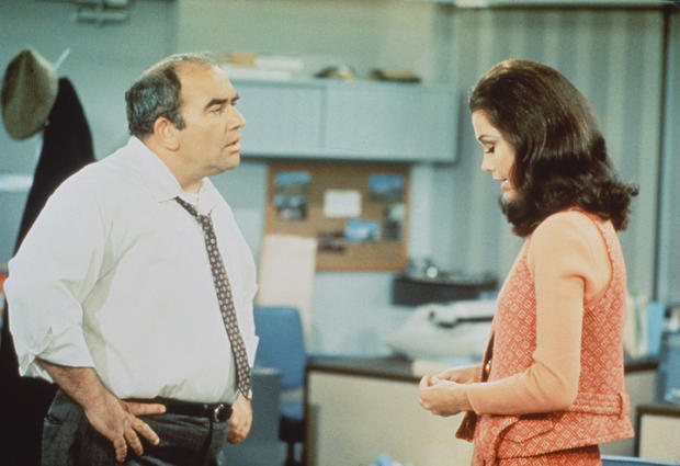 Asner & Moore In 'The Mary Tyler Moore Show' 