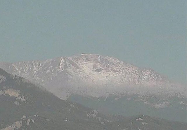 snow-pikes-peak 