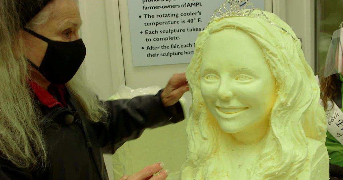 Minnesota State Fair butter sculptor ends her half-century run - CBS News