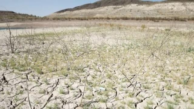 cbsn-fusion-climate-change-takes-dramatic-toll-on-colorado-river-system-thumbnail-791425-640x360.jpg 