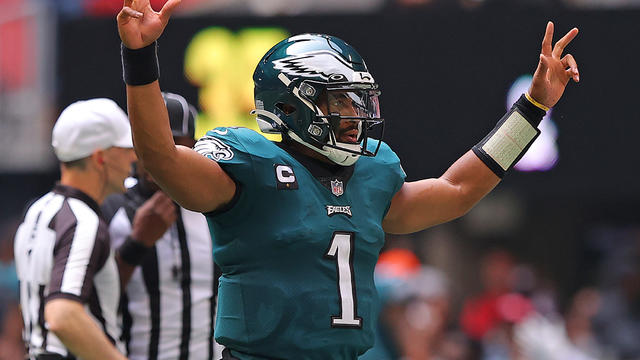 Jalen Hurts jersey sales skyrocket as Eagles QB puts together