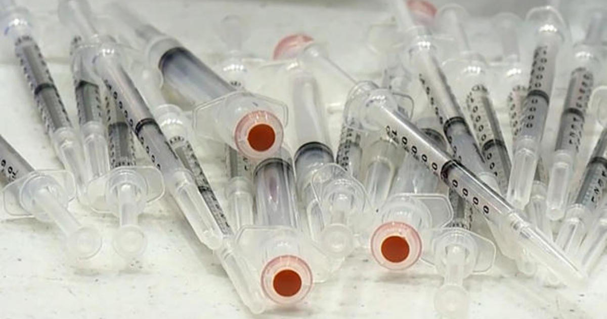 Doctor on COVID-19 vaccine mandates and vaccine hesitancy in U.S. - CBS News