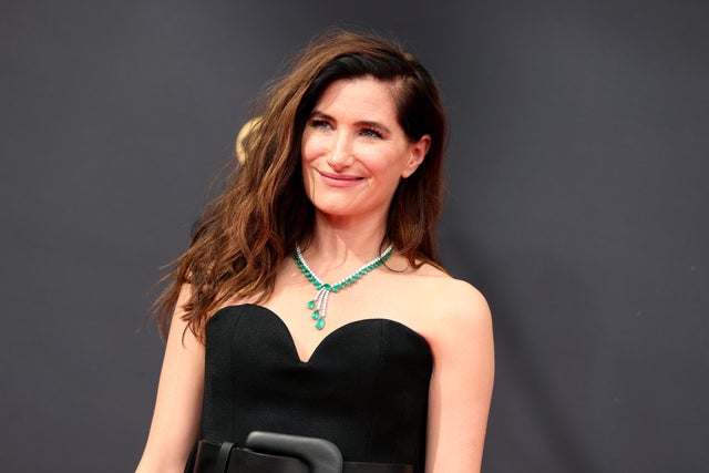 Kathryn-Hahn-Emmys.jpeg 