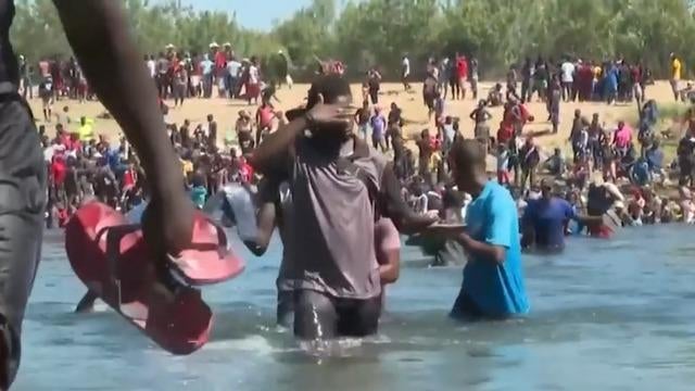 cbsn-fusion-us-ramps-up-deportation-flights-to-haiti-thumbnail-796766-640x360.jpg 
