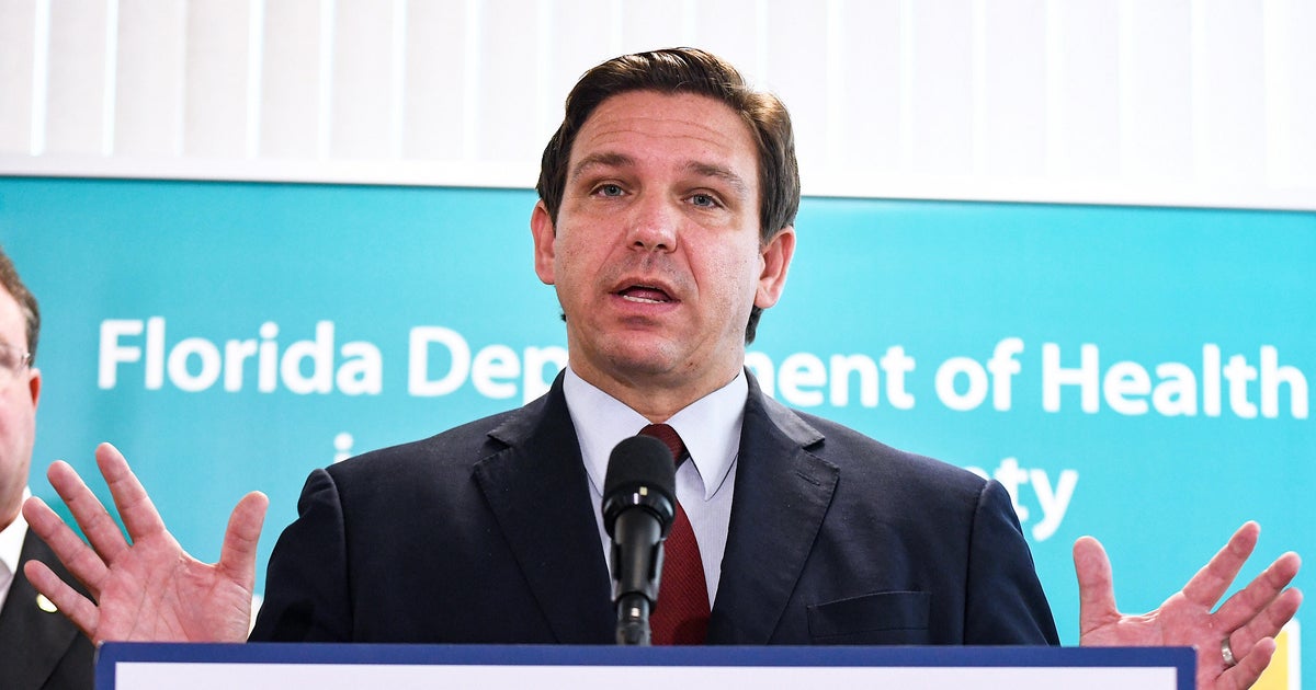 Florida won't force students to quarantine if they've been exposed to(00)