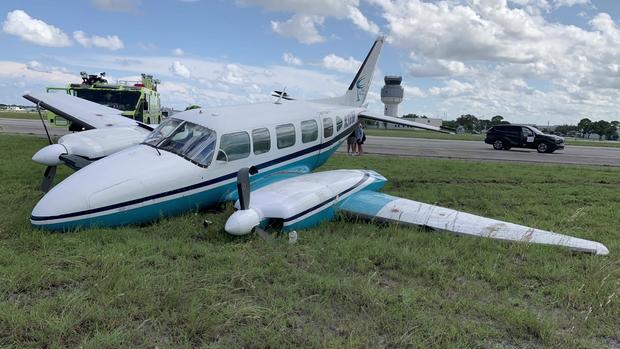 small plane skids off runway fort lauderdale executive airport 