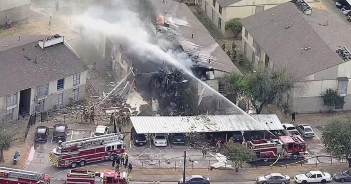 Dallas Firefighter Injured In Apartment Fire In Lake Highlands   YouTube