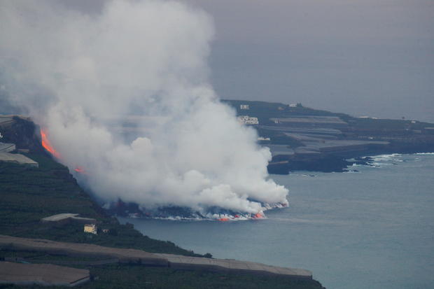 Lava flows following the eruption of a volcano on the Canary Island of La Palma 