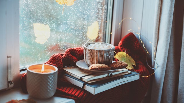 Great smelling candles on Amazon to fill your home (and nose) with fall 