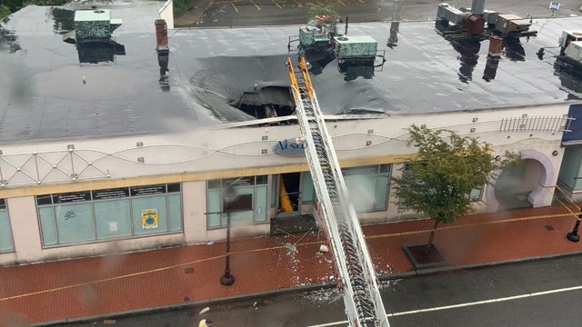 WALTHAM-ROOF-COLLAPSE-1.jpg 