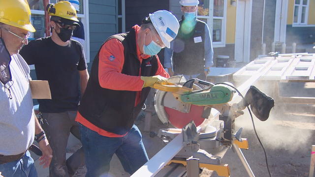 BRONCOS-HABITAT-BUILD-12VO.transfer_frame_902.jpeg 