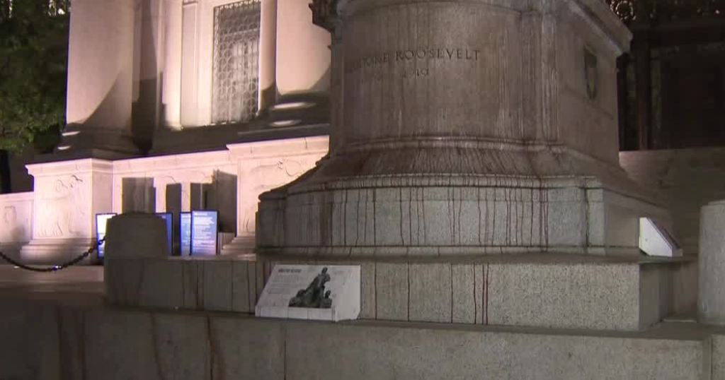 Teddy Roosevelt Statue Vandalized Outside Museum Of Natural History CBS New York