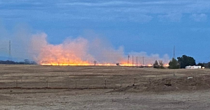 Firefighters Put Out Vegetation Fire In Elverta - Good Day Sacramento