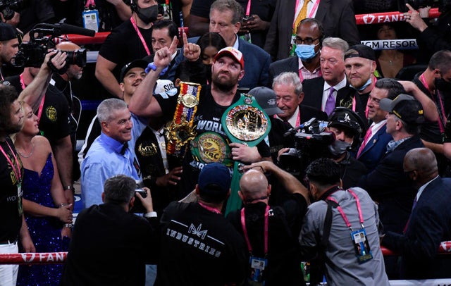 Tyson Fury v Deontay Wilder