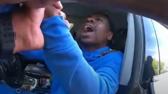 car-stop.jpg 