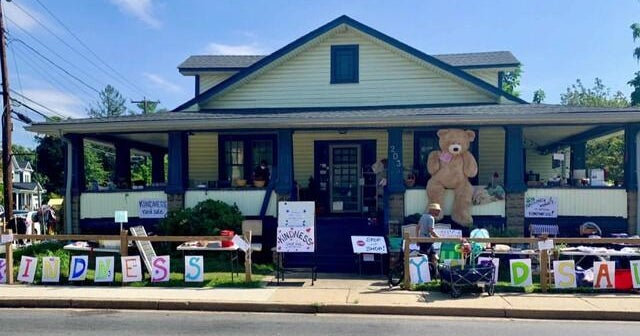 A kindness yard sale CBS News