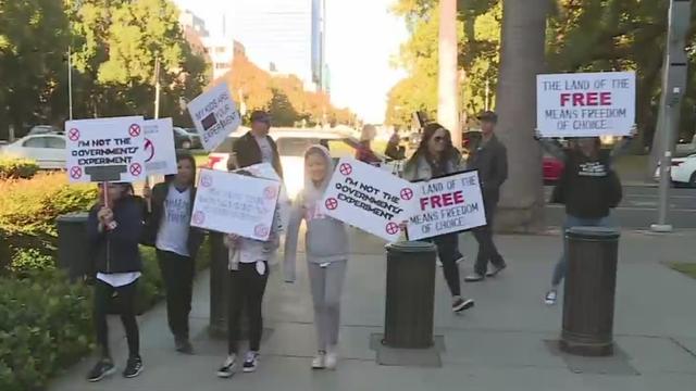 vax-protest-state-capitol.jpg 